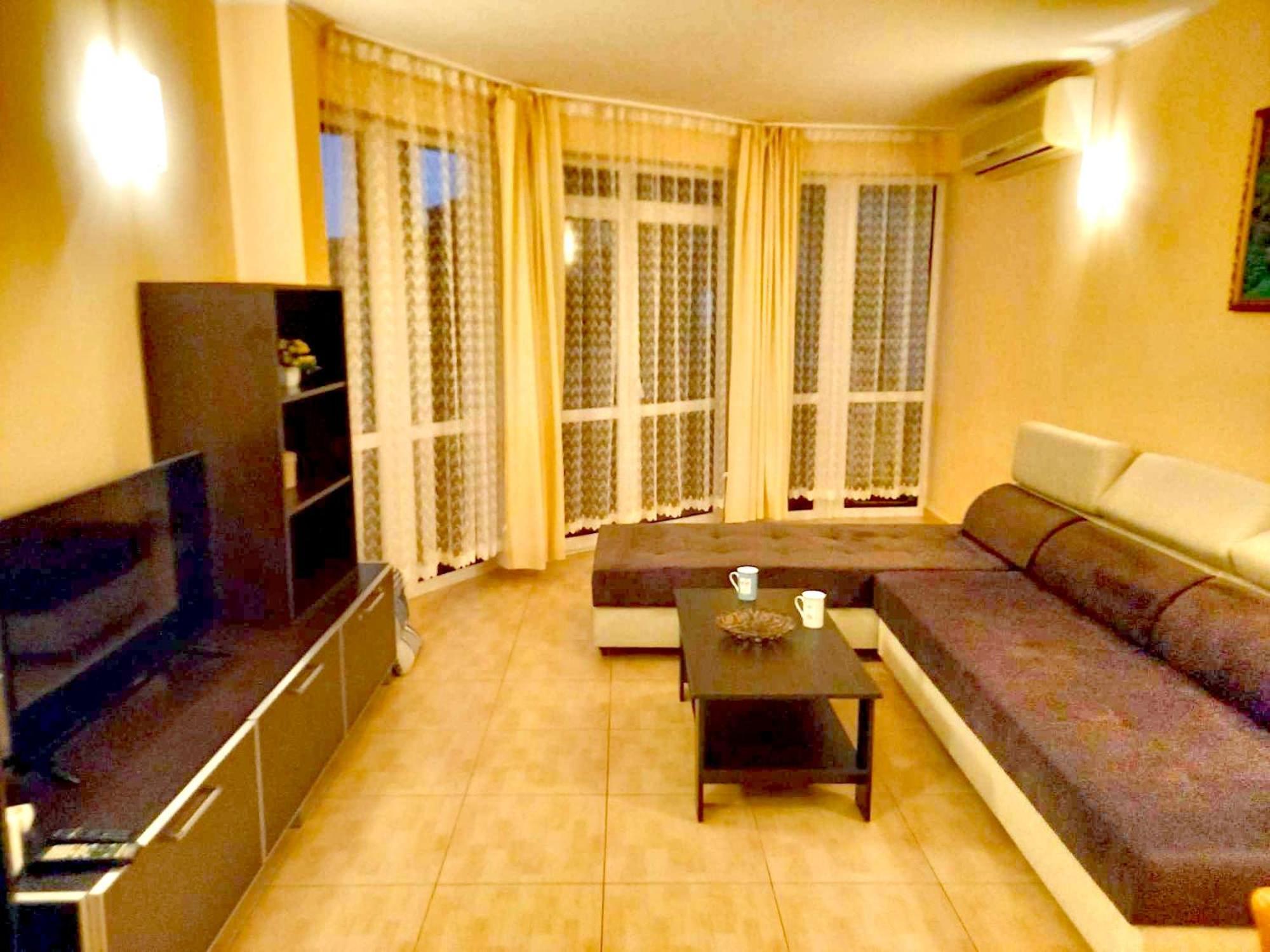 Central Plaza Apartment Slântsjev Brjag Eksteriør bilde